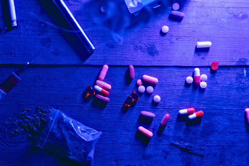 Prescription Opioid Addiction: When Legitimate Pain Management Becomes Dependence