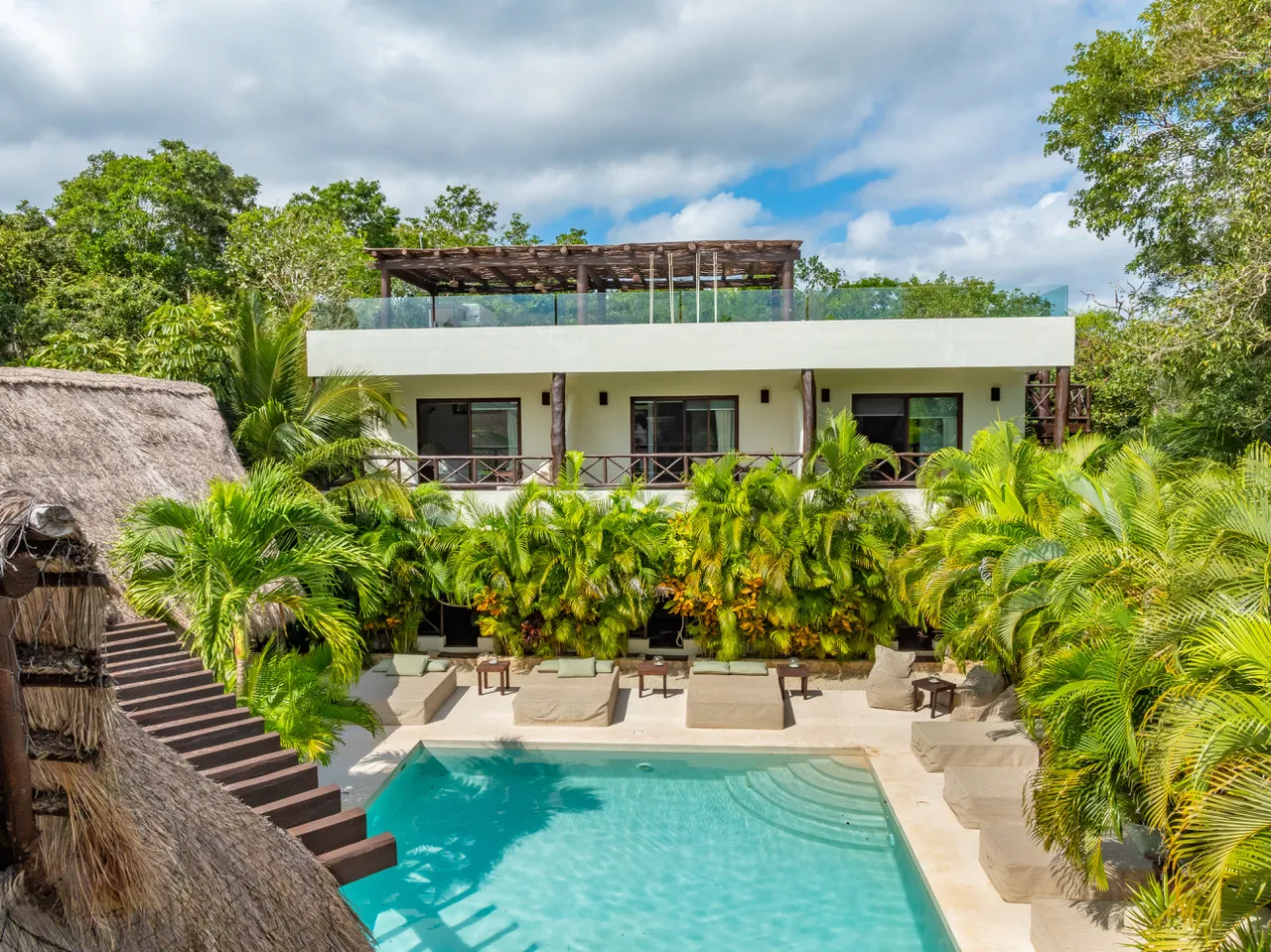 Bassé Ibogaine clinic — boutique sanctuary nestled in the jungle near Cancun